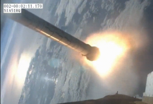 Запуск миссии Artemis II снятыми камерами установленными на ракете